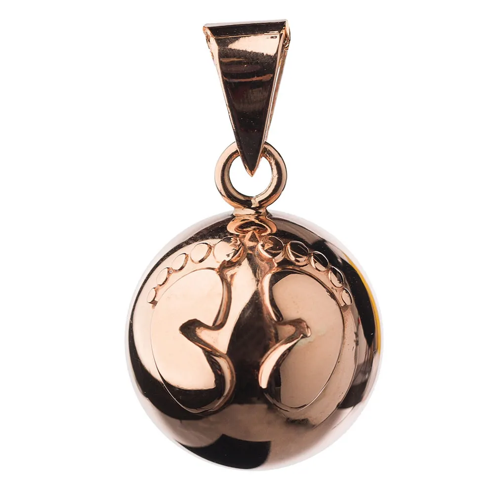 https://www.roshko.bg/media/catalog/product/cache/1/image/9df78eab33525d08d6e5fb8d27136e95/b/o/Bola медальон за бременни - Rose Gold Feet.webp