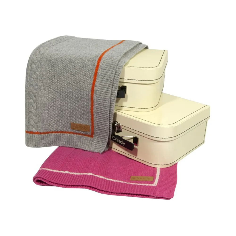 https://www.roshko.bg/media/catalog/product/cache/1/image/9df78eab33525d08d6e5fb8d27136e95/c/a/iCandy одеяло за количка Cableknit Rose.webp