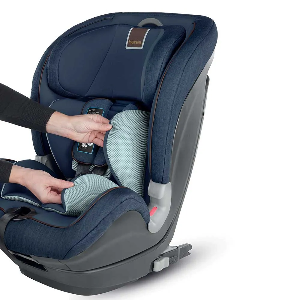 https://www.roshko.bg/media/catalog/product/cache/1/image/9df78eab33525d08d6e5fb8d27136e95/c/a/Inglesina Caboto i-Size стол за кола 6.webp