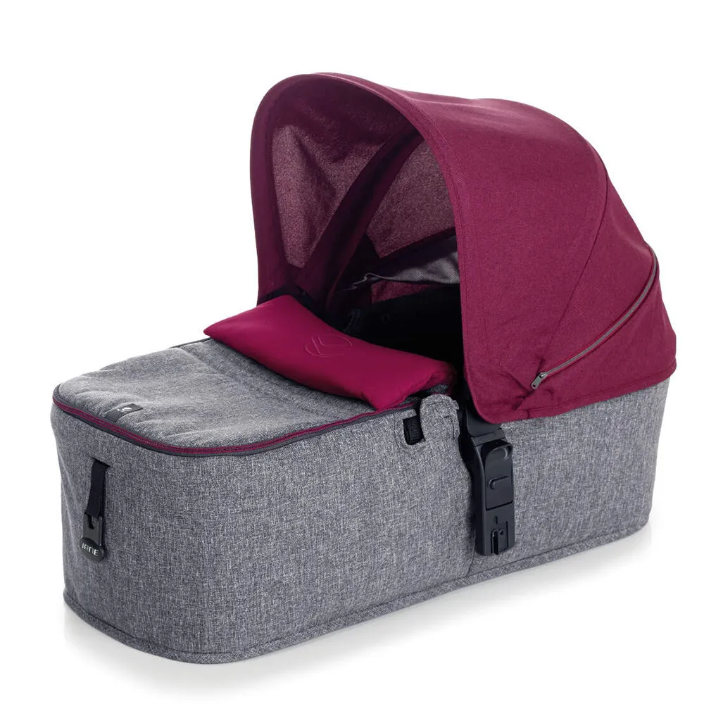 https://www.roshko.bg/media/catalog/product/cache/1/image/9df78eab33525d08d6e5fb8d27136e95/c/a/Jane бебешка количка Crosswalk Micro Koos S93.webp