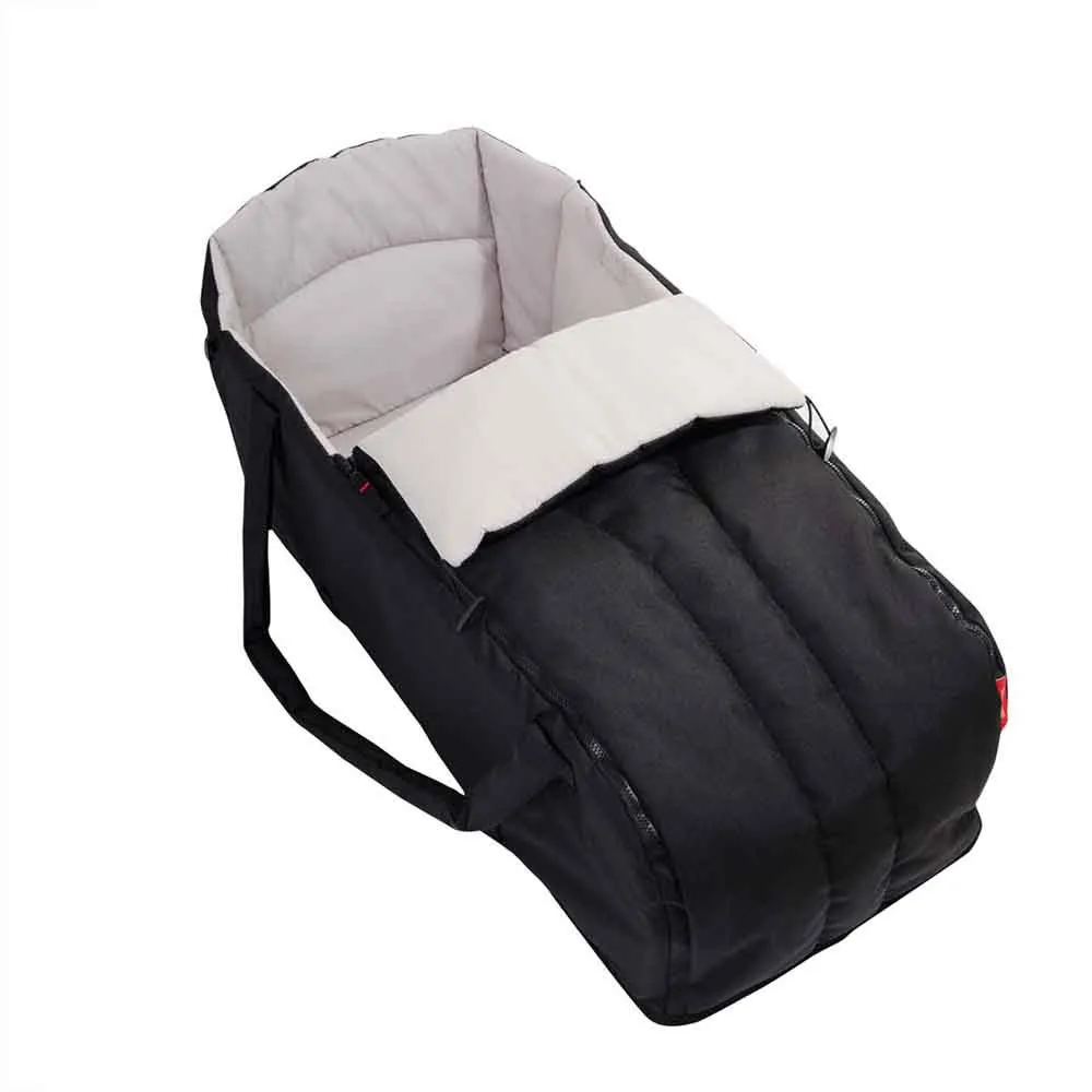 https://www.roshko.bg/media/catalog/product/cache/1/image/9df78eab33525d08d6e5fb8d27136e95/c/o/ за новородено Phil & Teds Cocoona Baby Carrycot Black.webp
