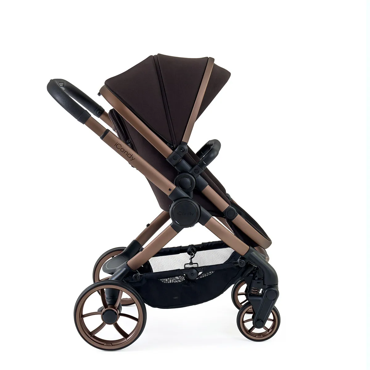 https://www.roshko.bg/media/catalog/product/cache/1/image/9df78eab33525d08d6e5fb8d27136e95/d/e/ количка iCandy Peach 7 Complete Bundle - Pecan.webp