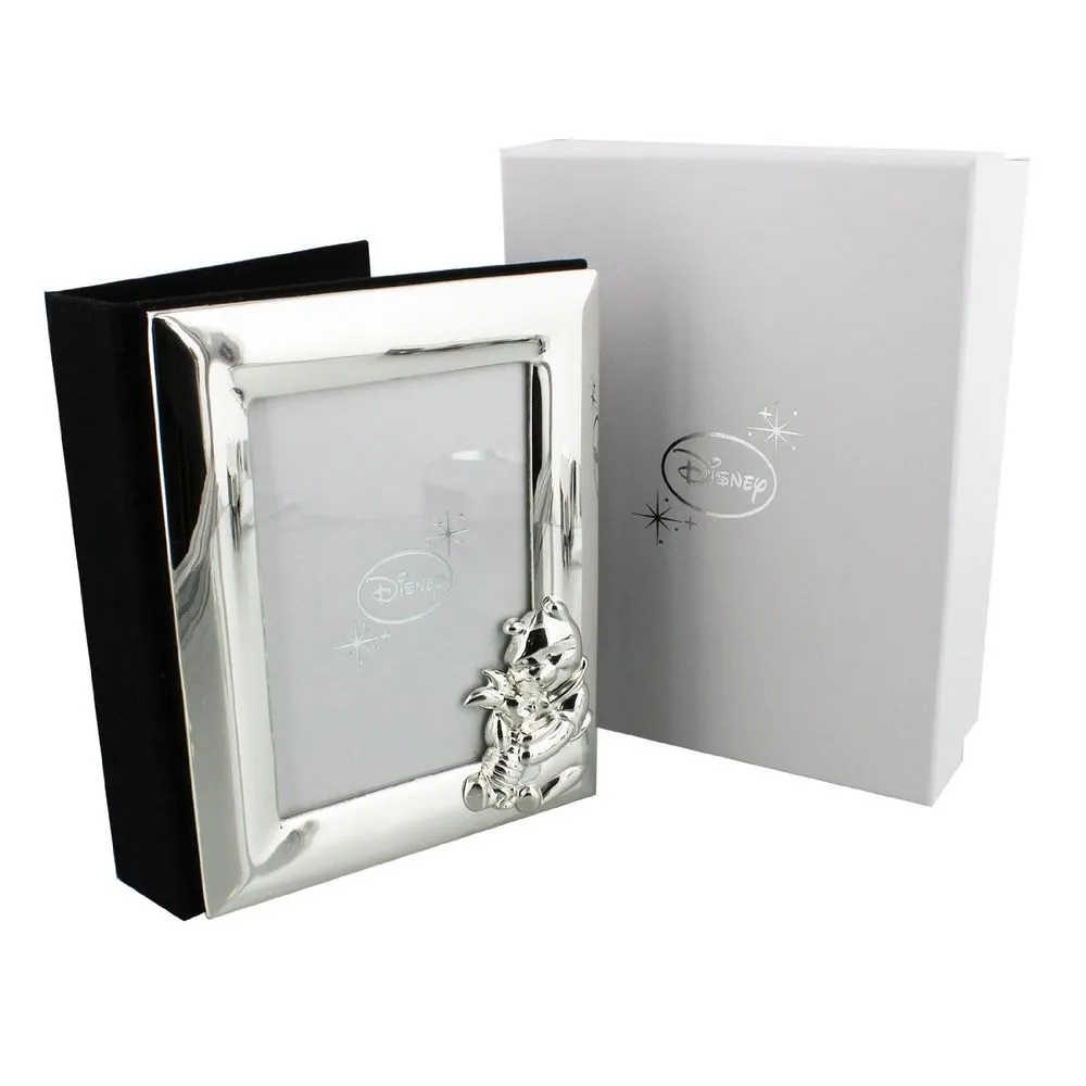 https://www.roshko.bg/media/catalog/product/cache/1/image/9df78eab33525d08d6e5fb8d27136e95/d/i/Disney посребрен фотоалбум Winnie The Pooh.webp