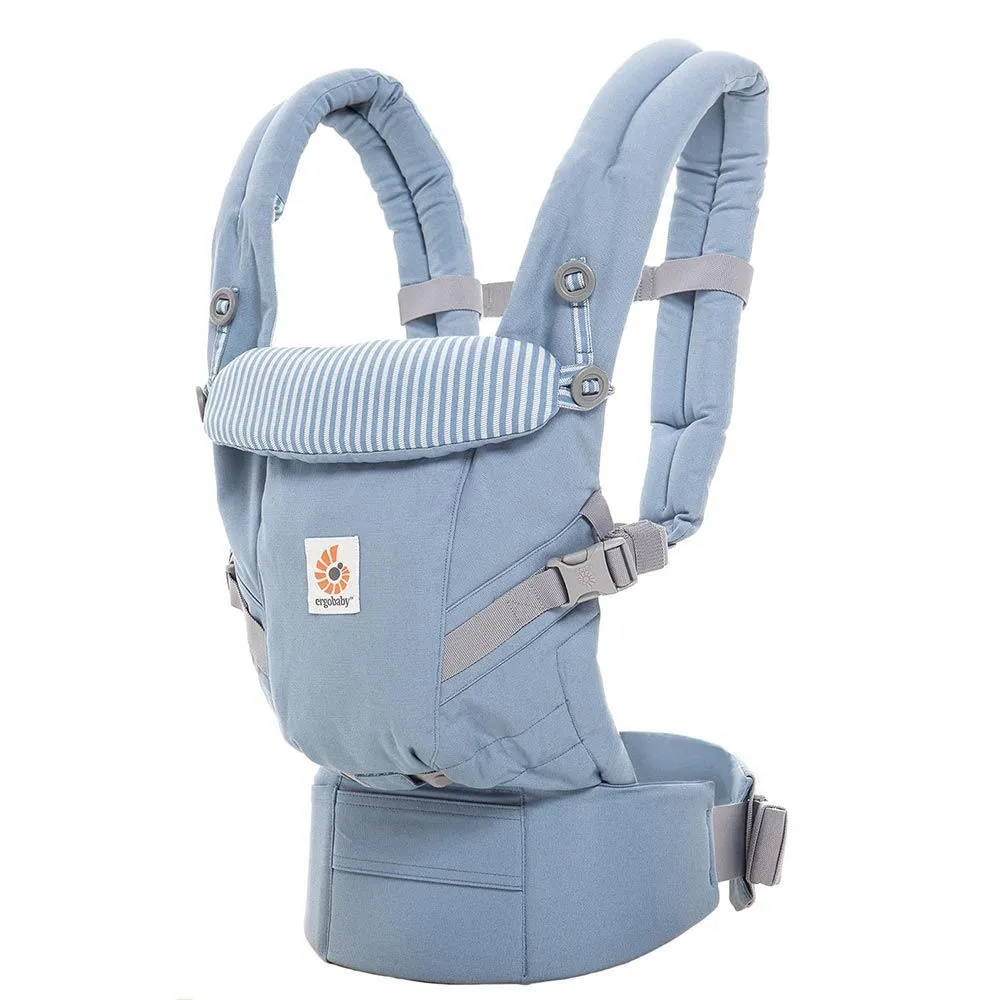 https://www.roshko.bg/media/catalog/product/cache/1/image/9df78eab33525d08d6e5fb8d27136e95/e/r/Ergobaby Adapt Azure Blue ергономична раница 1.webp