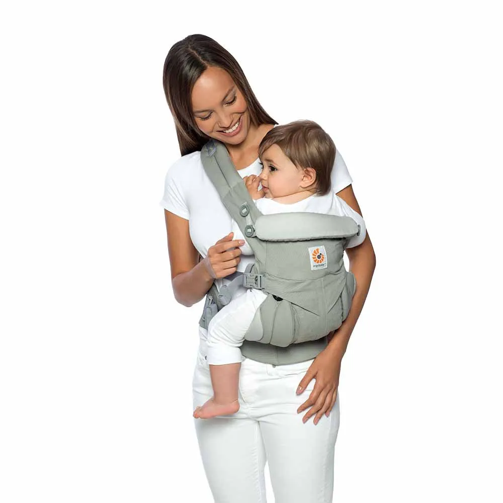 https://www.roshko.bg/media/catalog/product/cache/1/image/9df78eab33525d08d6e5fb8d27136e95/e/r/Ergobaby Omni 360 3.webp