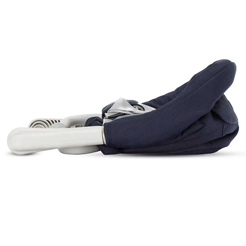 https://www.roshko.bg/media/catalog/product/cache/1/image/9df78eab33525d08d6e5fb8d27136e95/f/a/detsko-stolche-za-hranene-za-masa-inglesina-fast 8.webp