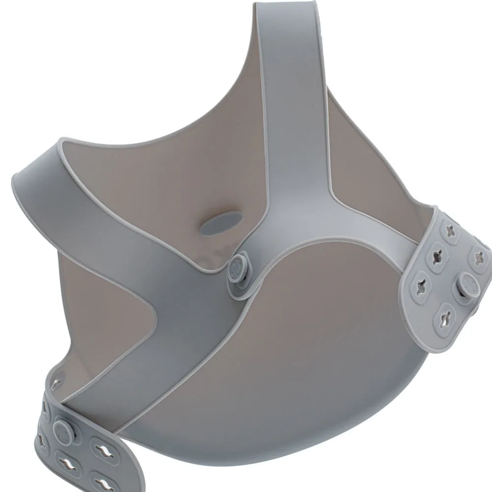 https://www.roshko.bg/media/catalog/product/cache/1/image/9df78eab33525d08d6e5fb8d27136e95/f/l/Minikoioi Flexi Bib лигавник с джоб 4.webp