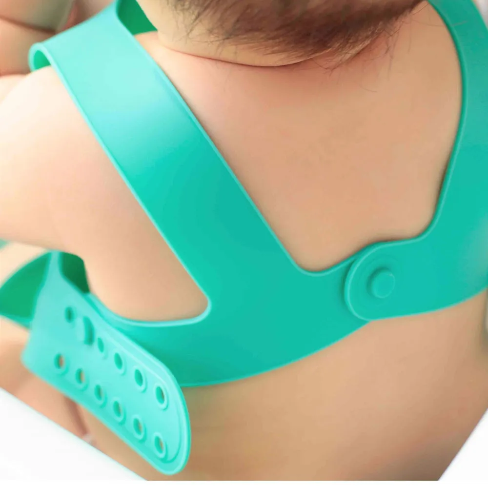 https://www.roshko.bg/media/catalog/product/cache/1/image/9df78eab33525d08d6e5fb8d27136e95/f/l/Minikoioi Flexi Bib лигавник с джоб 6.webp