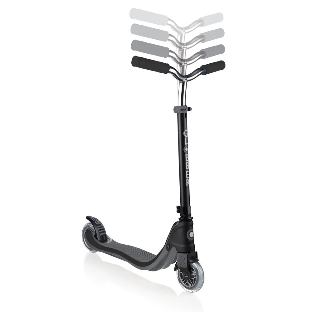 https://www.roshko.bg/media/catalog/product/cache/1/image/9df78eab33525d08d6e5fb8d27136e95/f/l/Globber FLOW 125 LIGHTS тротинетка със светещи колела - Black 2.webp