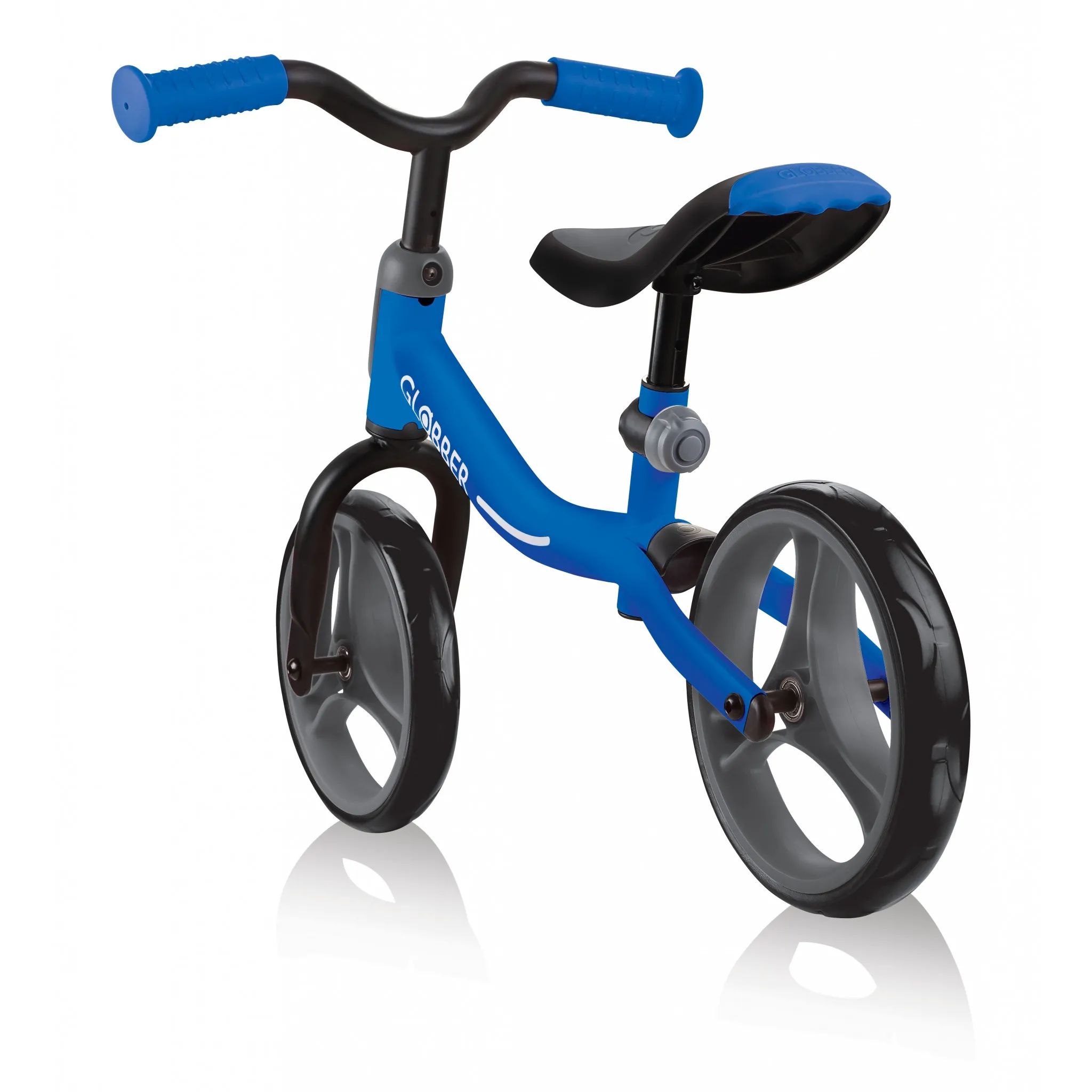 https://www.roshko.bg/media/catalog/product/cache/1/image/9df78eab33525d08d6e5fb8d27136e95/g/o/Globber Go Bike колело за баланс - Blue 2.webp