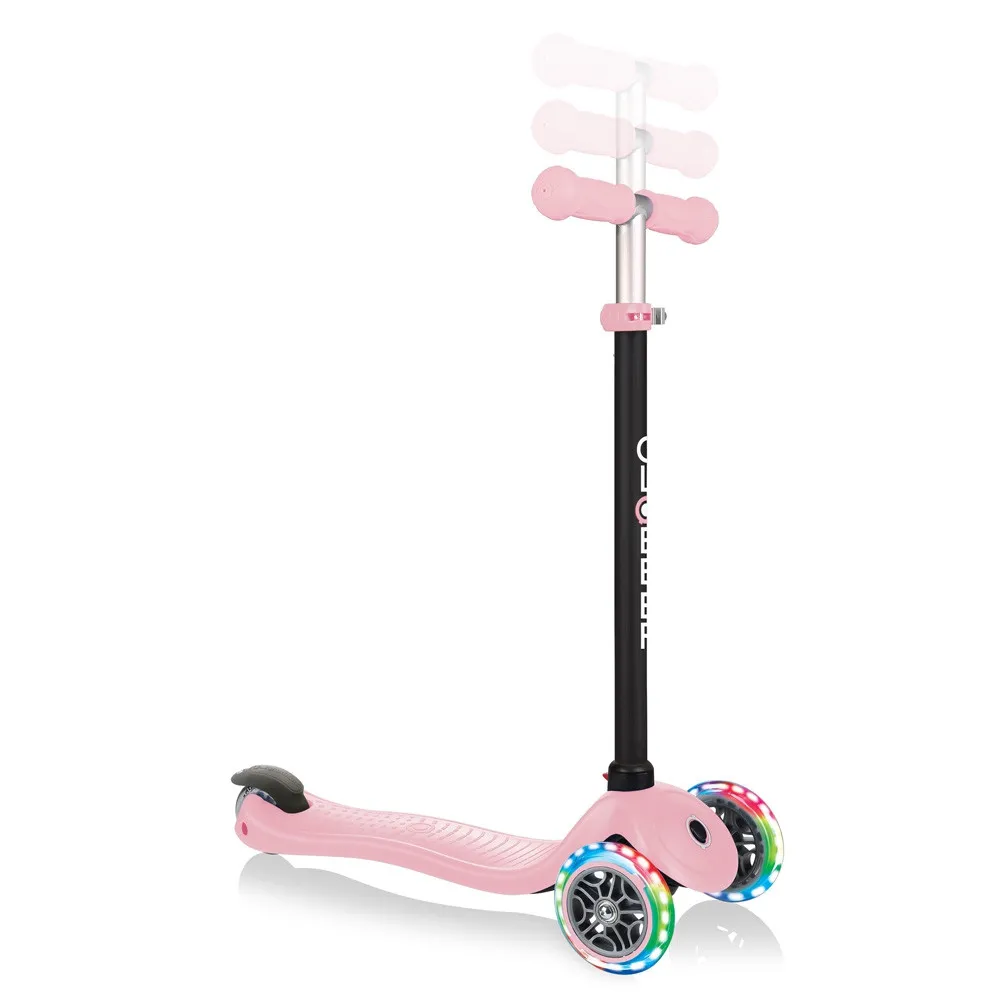 https://www.roshko.bg/media/catalog/product/cache/1/image/9df78eab33525d08d6e5fb8d27136e95/g/o/Globber GO UP Sporty Lughts тротинетка със седалка - Pastel Pink 3.webp