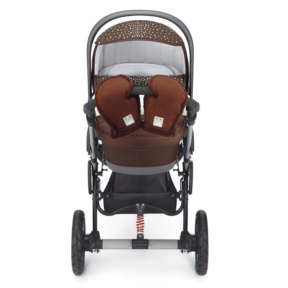 https://www.roshko.bg/media/catalog/product/cache/1/image/9df78eab33525d08d6e5fb8d27136e95/g/u/Cam ръкавици за детска количка Guanti.webp