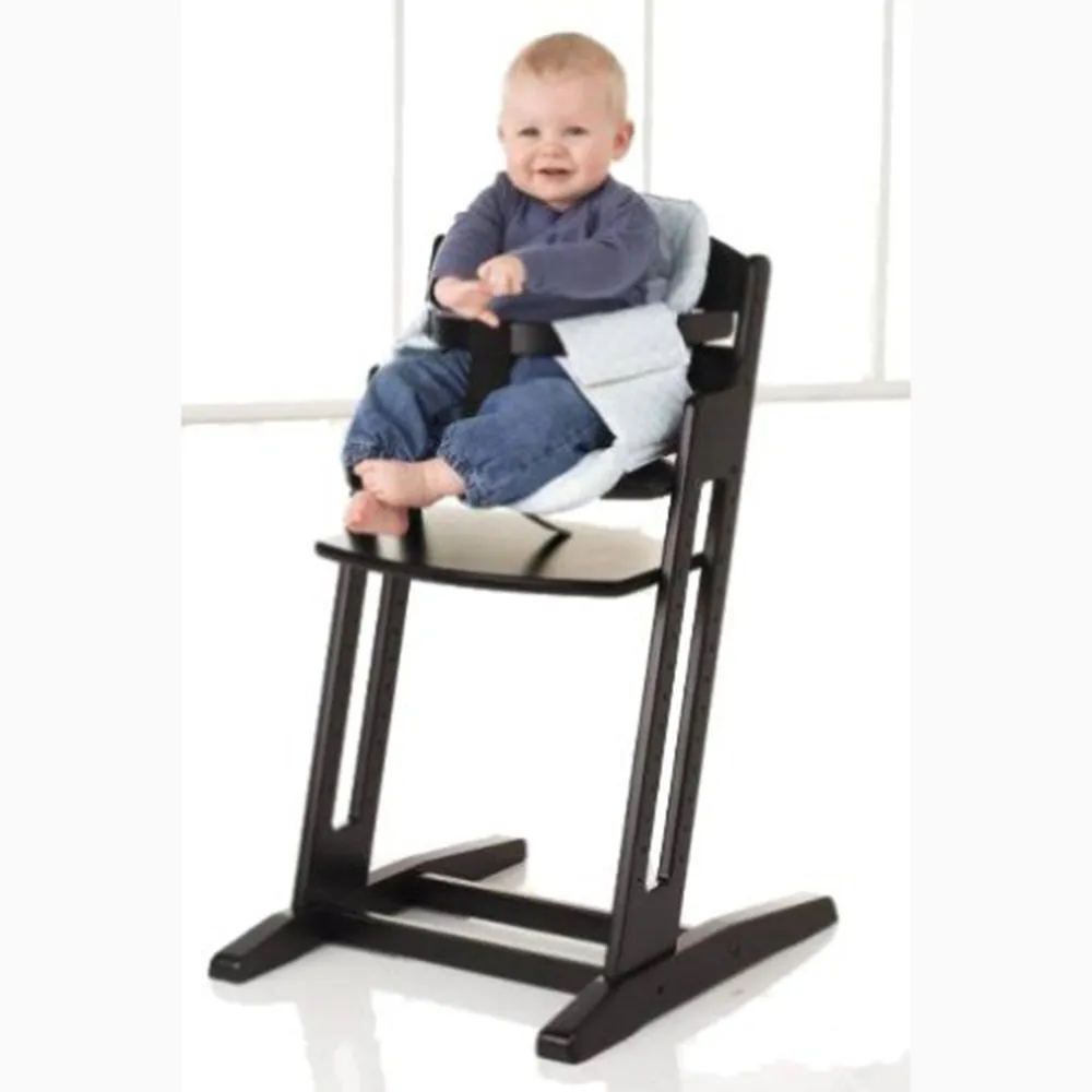 https://www.roshko.bg/media/catalog/product/cache/1/image/9df78eab33525d08d6e5fb8d27136e95/i/m/BabyDan столче за хранене DanChair.webp