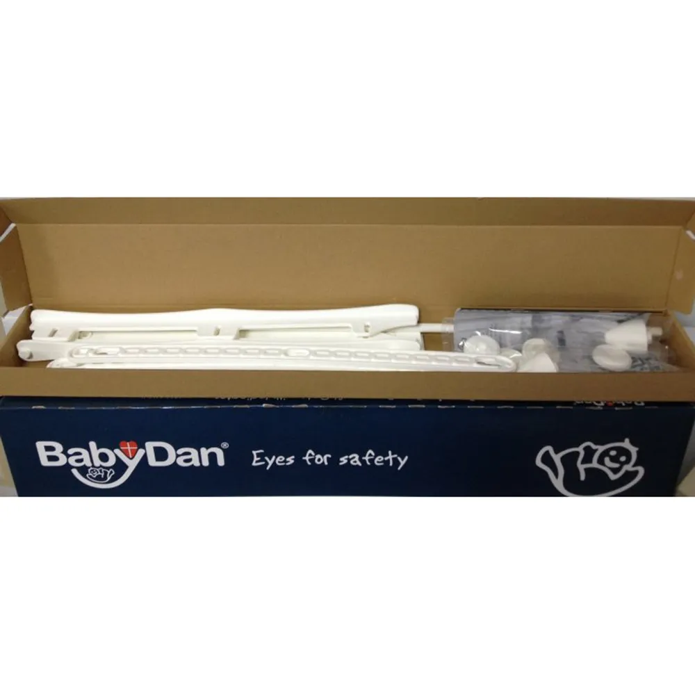 https://www.roshko.bg/media/catalog/product/cache/1/image/9df78eab33525d08d6e5fb8d27136e95/i/m/BabyDan комплект за закрепване на преграда .webp