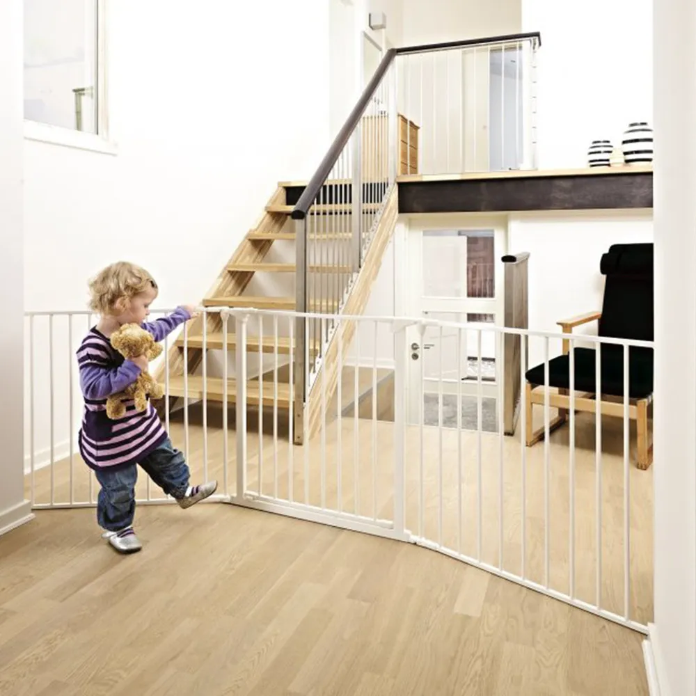 https://www.roshko.bg/media/catalog/product/cache/1/image/9df78eab33525d08d6e5fb8d27136e95/i/m/BabyDan комбинирана преграда L .webp