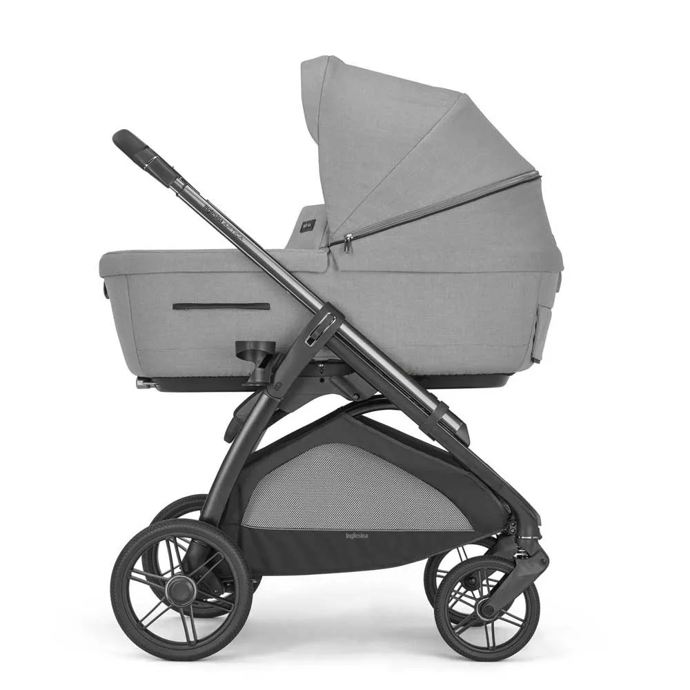 https://www.roshko.bg/media/catalog/product/cache/1/image/9df78eab33525d08d6e5fb8d27136e95/i/n/bebeshka-kolichka-aptica-satin-grey 1.webp