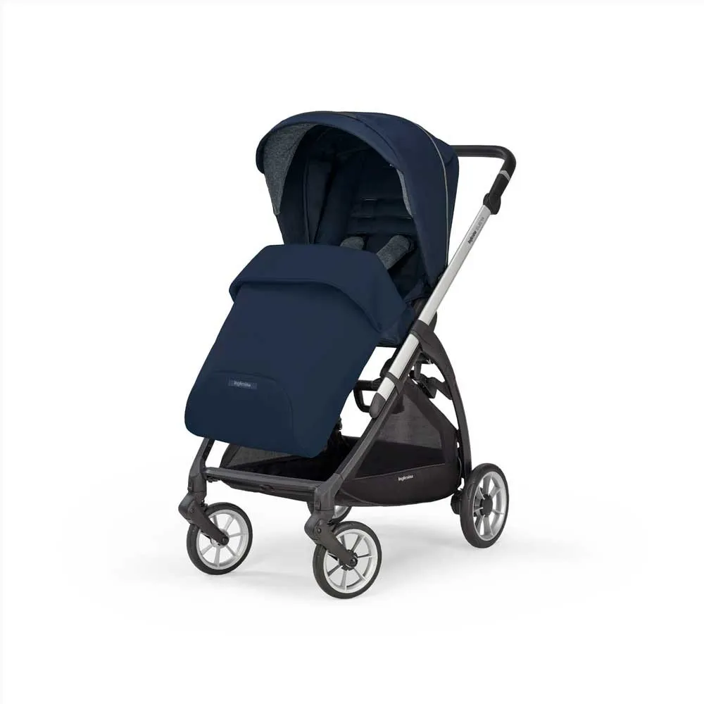 https://www.roshko.bg/media/catalog/product/cache/1/image/9df78eab33525d08d6e5fb8d27136e95/k/a/bebeshka-kolichka-inglesina-electa-system-quattro-soho-blue 4.webp