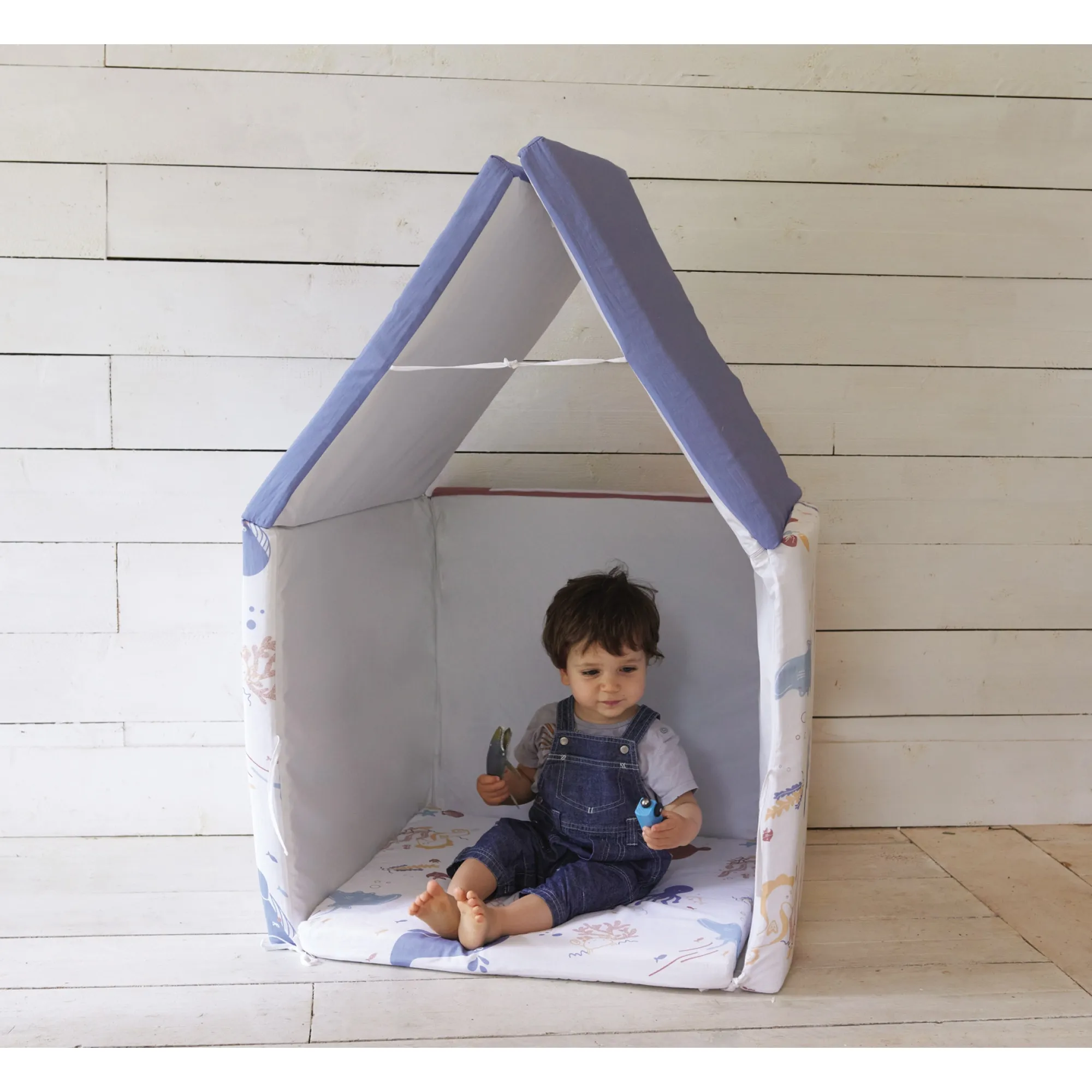 https://www.roshko.bg/media/catalog/product/cache/1/image/9df78eab33525d08d6e5fb8d27136e95/m/a/Tinéo Интелигентна постелка 5 в 1 - Морски свят 5.webp