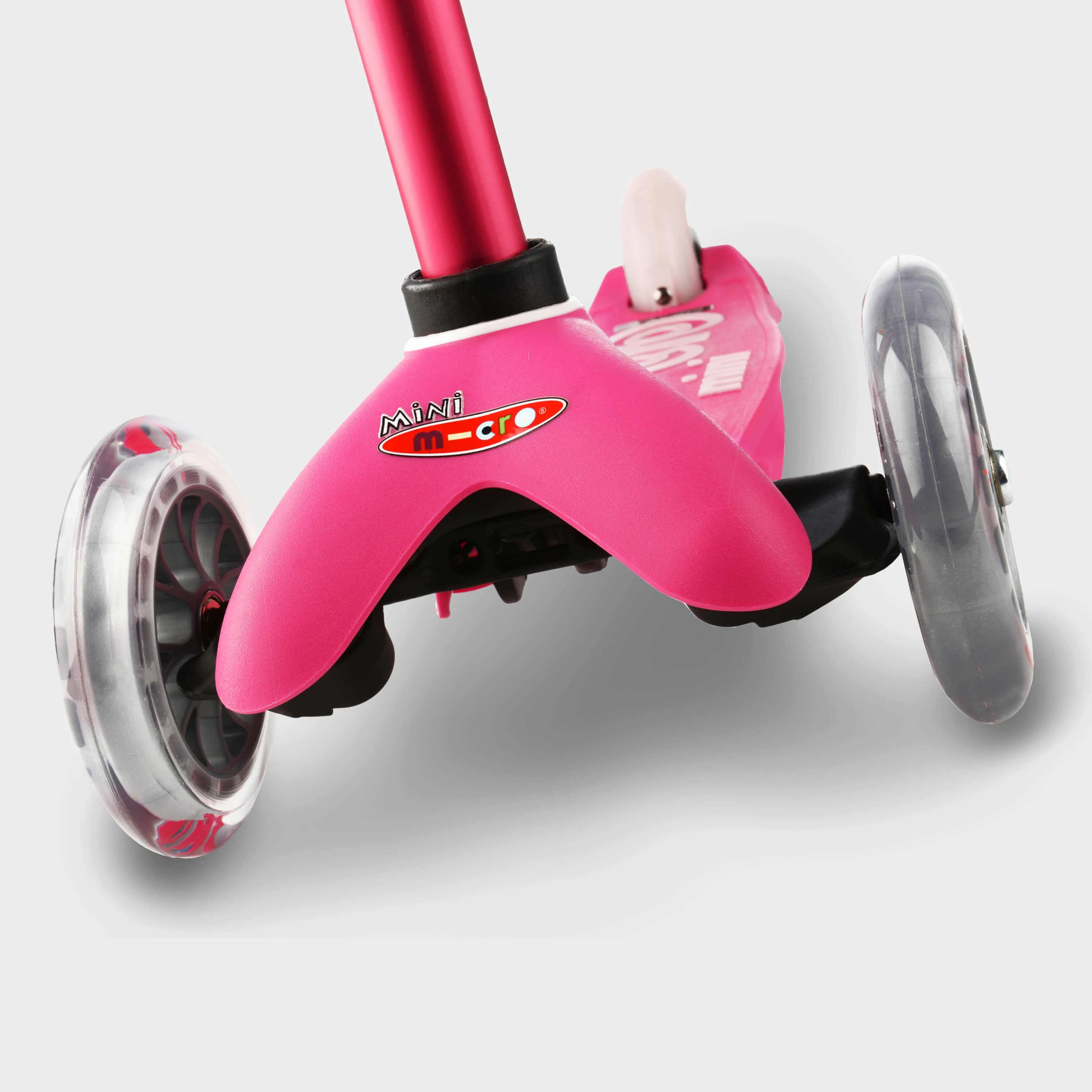 https://www.roshko.bg/media/catalog/product/cache/1/image/9df78eab33525d08d6e5fb8d27136e95/m/i/detska-trotinetka-Mini-Micro-3in1-Deluxe-Plus-LED - Pink 3.webp