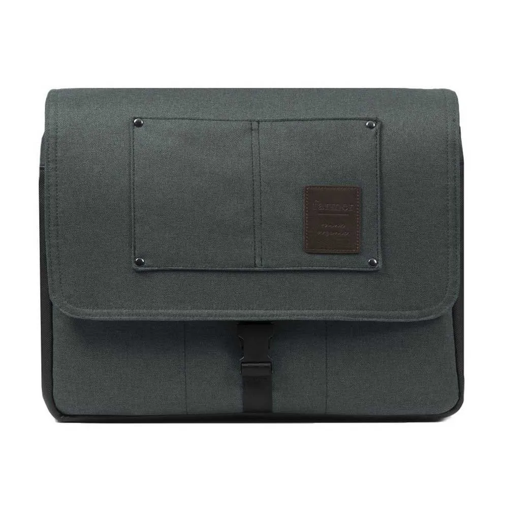 https://www.roshko.bg/media/catalog/product/cache/1/image/9df78eab33525d08d6e5fb8d27136e95/m/u/Mutsy Чанта за количка Evo Farmer Emerald Green 2018.webp