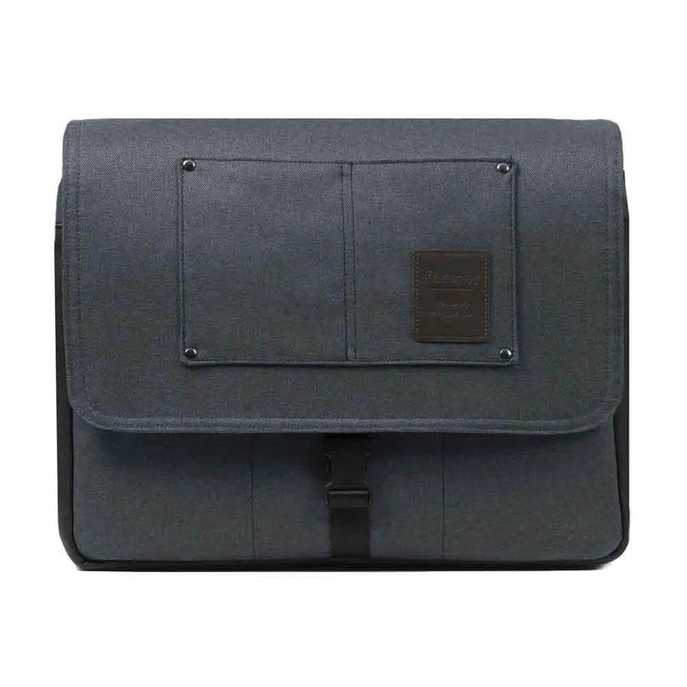 https://www.roshko.bg/media/catalog/product/cache/1/image/9df78eab33525d08d6e5fb8d27136e95/m/u/Mutsy Чанта за количка Evo Farmer Stone Wash 2018.webp