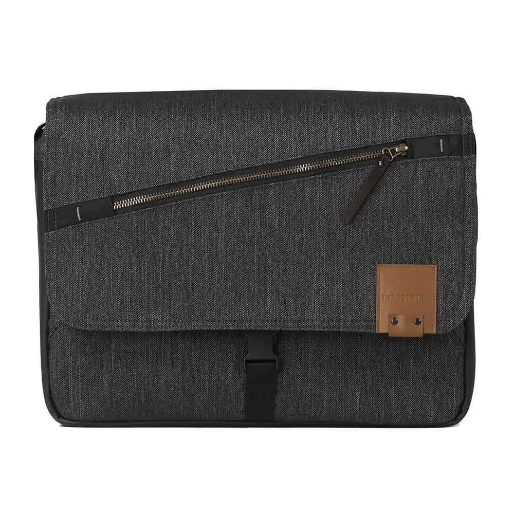 https://www.roshko.bg/media/catalog/product/cache/1/image/9df78eab33525d08d6e5fb8d27136e95/m/u/Mutsy Чанта за количка Evo Industrial Charcoal 2018.webp