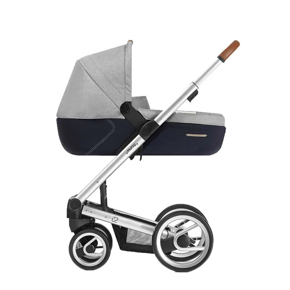https://www.roshko.bg/media/catalog/product/cache/1/image/9df78eab33525d08d6e5fb8d27136e95/m/u/Mutsy i2 бебешка количка 2 в 1 - Pure Fog 2.webp