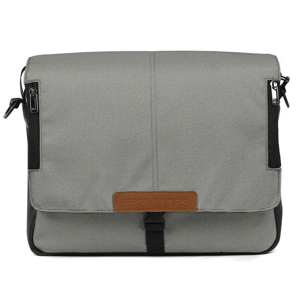 https://www.roshko.bg/media/catalog/product/cache/1/image/9df78eab33525d08d6e5fb8d27136e95/m/u/Mutsy чанта за детска количка Igo Urban Nomad White And Grey 2016.webp
