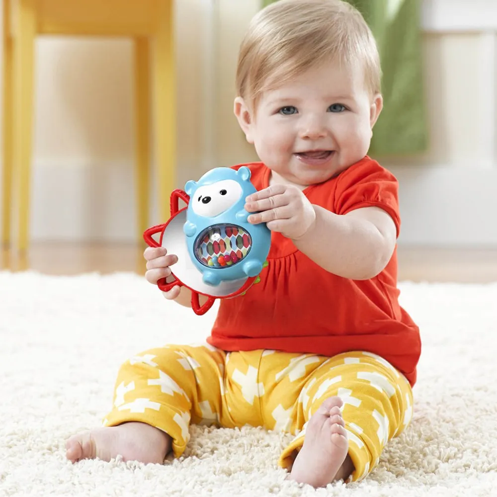 https://www.roshko.bg/media/catalog/product/cache/1/image/9df78eab33525d08d6e5fb8d27136e95/n/_/Skip Hop Детска играчка с огледало.webp