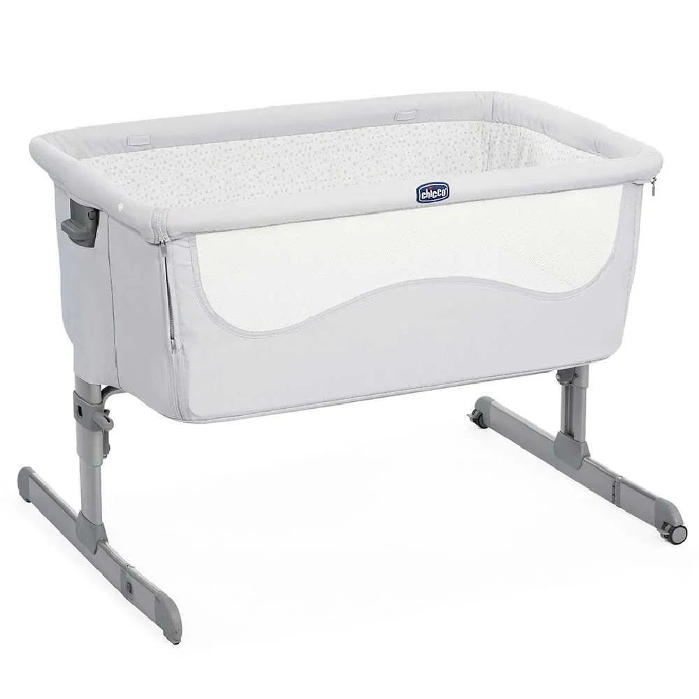 https://www.roshko.bg/media/catalog/product/cache/1/image/9df78eab33525d08d6e5fb8d27136e95/n/e/Chicco сгъваемо легло Next To Me Light Grey.webp