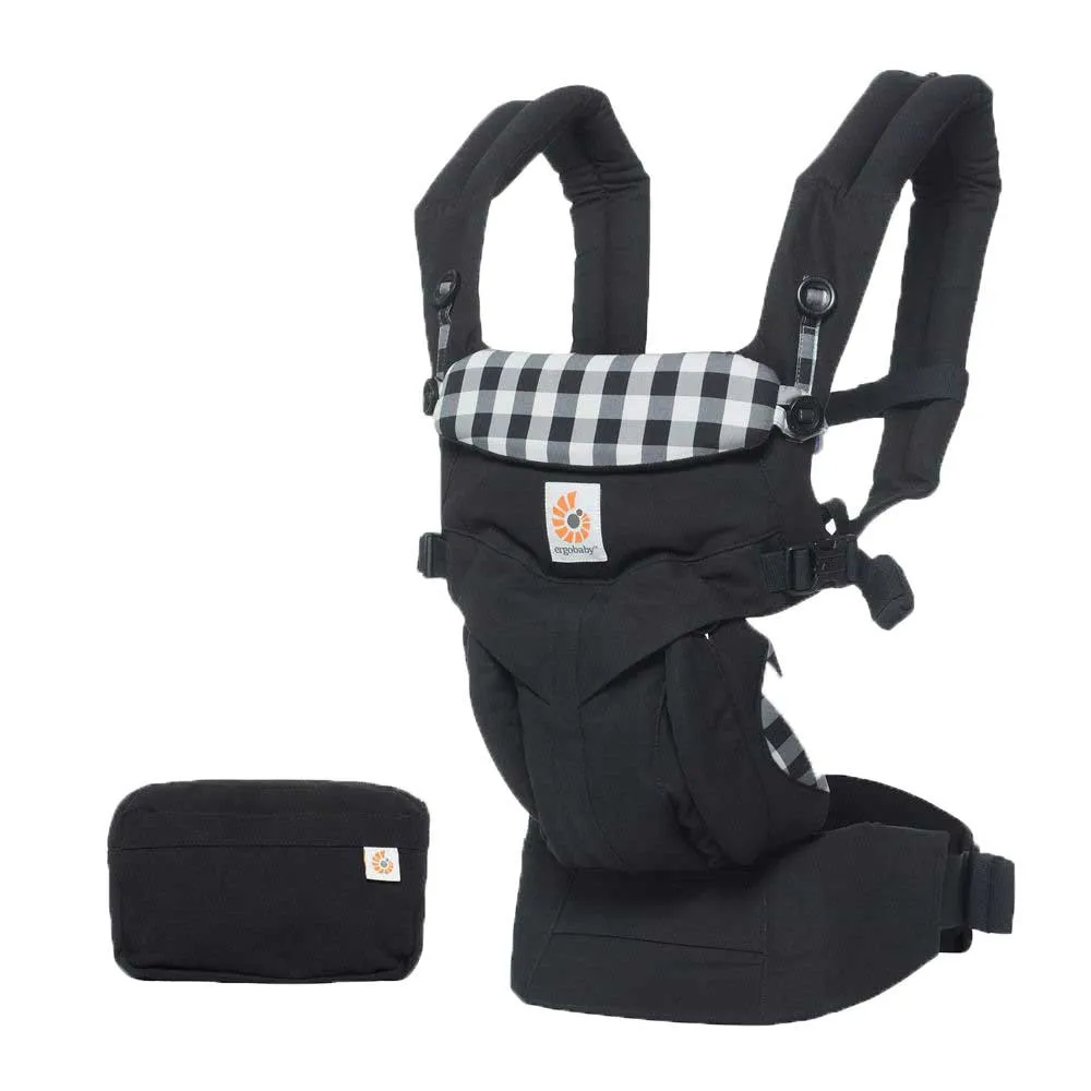 https://www.roshko.bg/media/catalog/product/cache/1/image/9df78eab33525d08d6e5fb8d27136e95/o/m/Ergobaby ергономична раница Omni 360 Gingham.webp