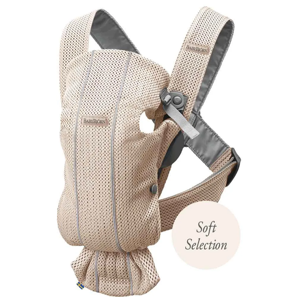 https://www.roshko.bg/media/catalog/product/cache/1/image/9df78eab33525d08d6e5fb8d27136e95/p/o/BabyBjorn Baby Carrier Mini раница за носене на бебе - Pearly pink 3D Mesh.webp