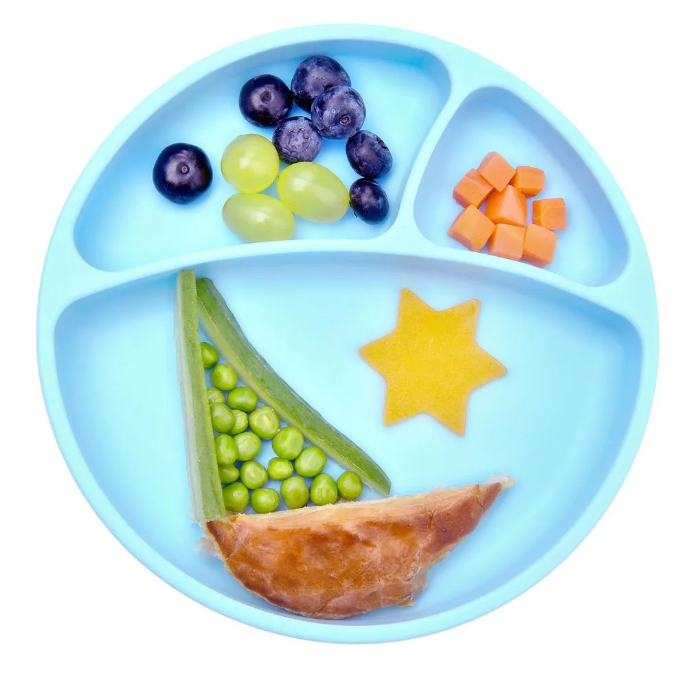 https://www.roshko.bg/media/catalog/product/cache/1/image/9df78eab33525d08d6e5fb8d27136e95/p/o/Minikoioi Portions силиконова чиния с вакуум - Blue 3.webp