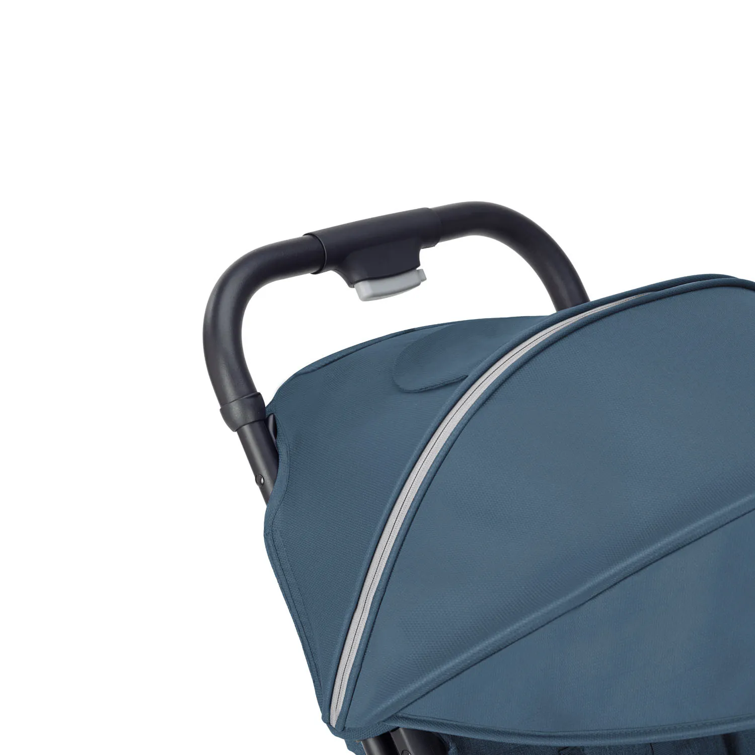 https://www.roshko.bg/media/catalog/product/cache/1/image/9df78eab33525d08d6e5fb8d27136e95/q/u/ количка Inglesina Quid Manta Blue 8.webp