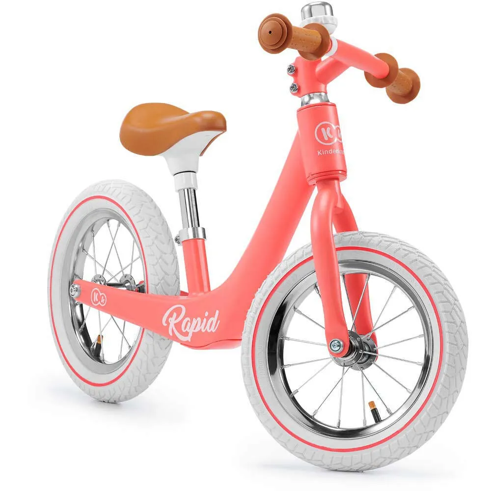 https://www.roshko.bg/media/catalog/product/cache/1/image/9df78eab33525d08d6e5fb8d27136e95/r/a/Kinderkkraft Rapid колело за баланс - Coral 2.webp