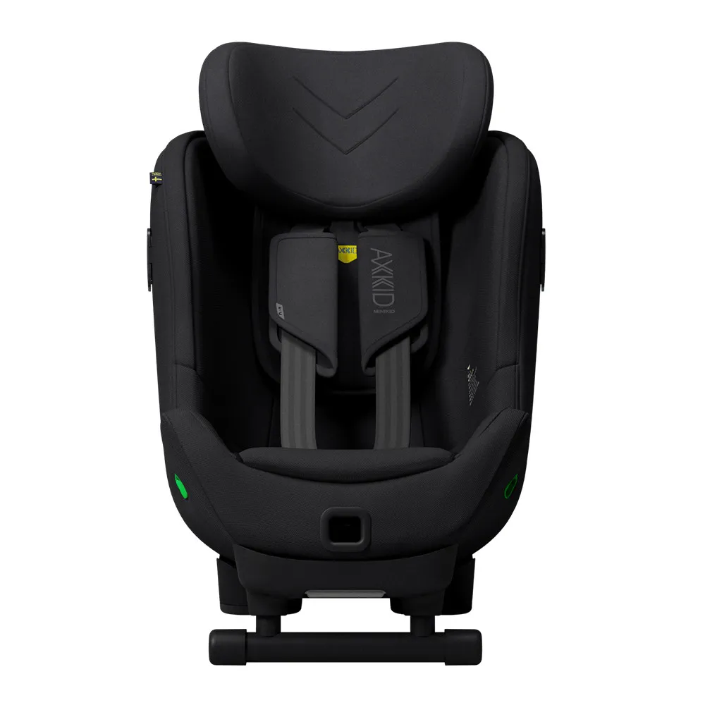 https://www.roshko.bg/media/catalog/product/cache/1/image/9df78eab33525d08d6e5fb8d27136e95/s/t/ за кола Axkid Minikid 4 Max, от 6 месеца до 7 години - Coastal Storm Black.webp