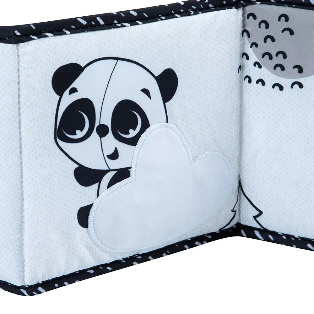 https://www.roshko.bg/media/catalog/product/cache/1/image/9df78eab33525d08d6e5fb8d27136e95/t/i/Tiny Love Мека двулицева книжка-обиколник Black&White Décor.webp