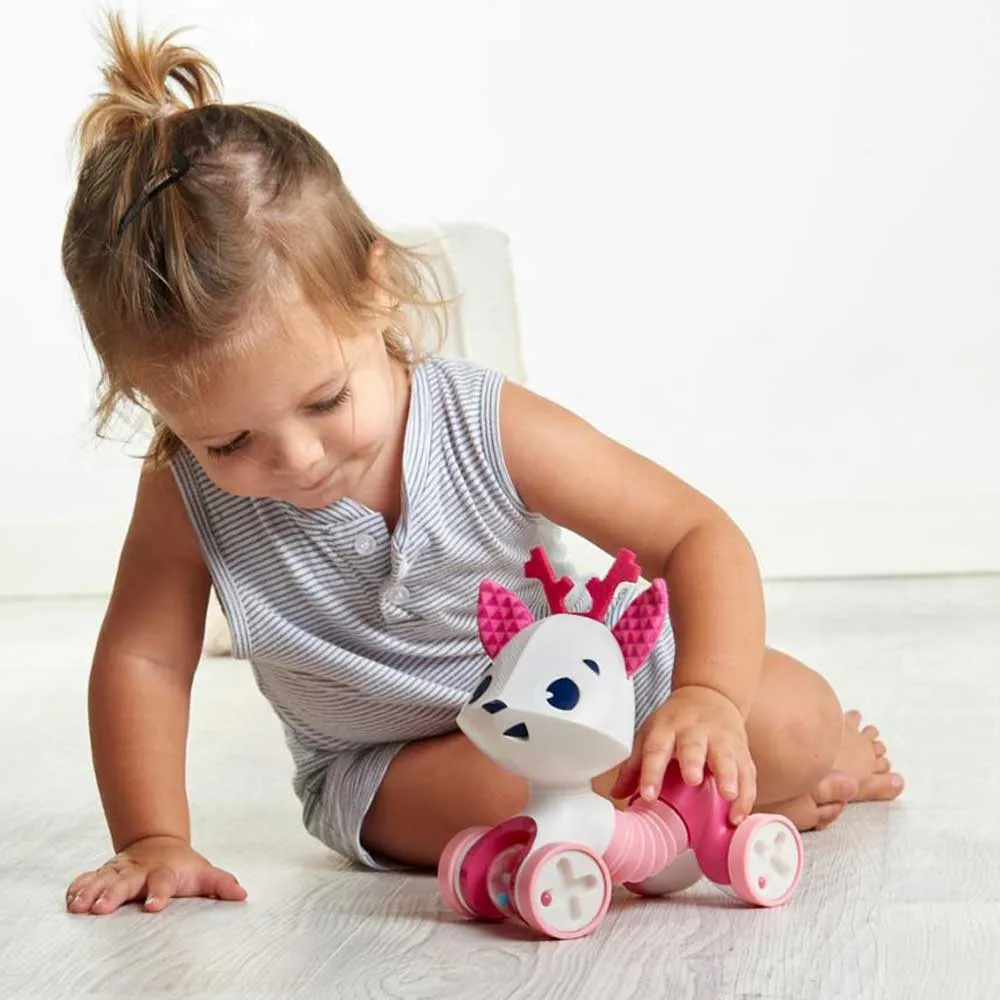 https://www.roshko.bg/media/catalog/product/cache/1/image/9df78eab33525d08d6e5fb8d27136e95/t/i/Tiny Love Tiny Rolling Toy - Florence играчка "Малки търкулчета" - розово еленче 3.webp