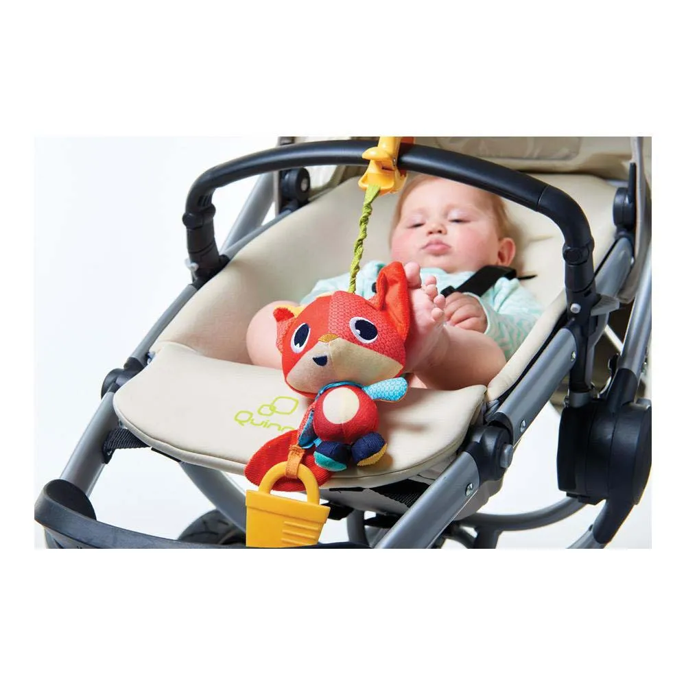 https://www.roshko.bg/media/catalog/product/cache/1/image/9df78eab33525d08d6e5fb8d27136e95/t/i/Tiny Love Meadow Days играчка за количка исичка Jitter Christophore Fox - 0647 4.webp