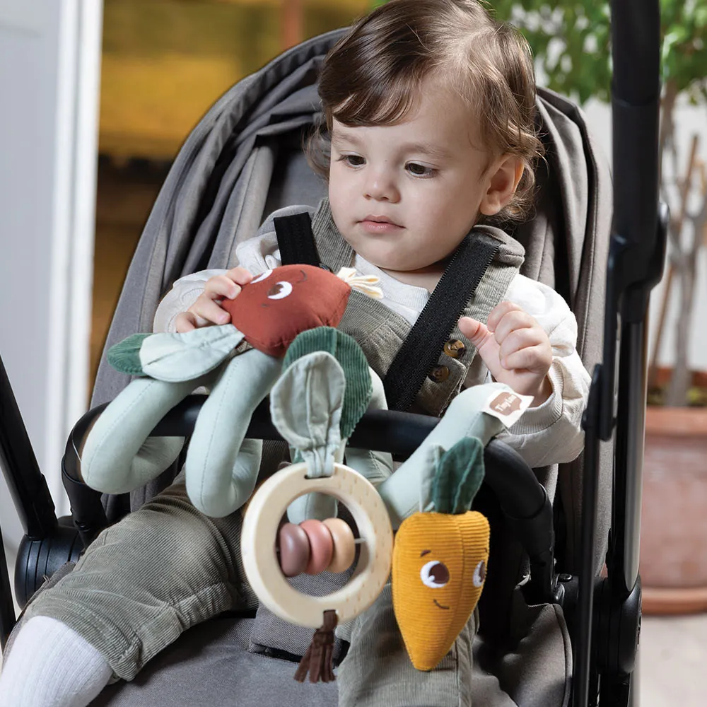https://www.roshko.bg/media/catalog/product/cache/1/image/9df78eab33525d08d6e5fb8d27136e95/t/l/Tiny Love Еко спирала за количка Garden of Adventures, 0м+.webp