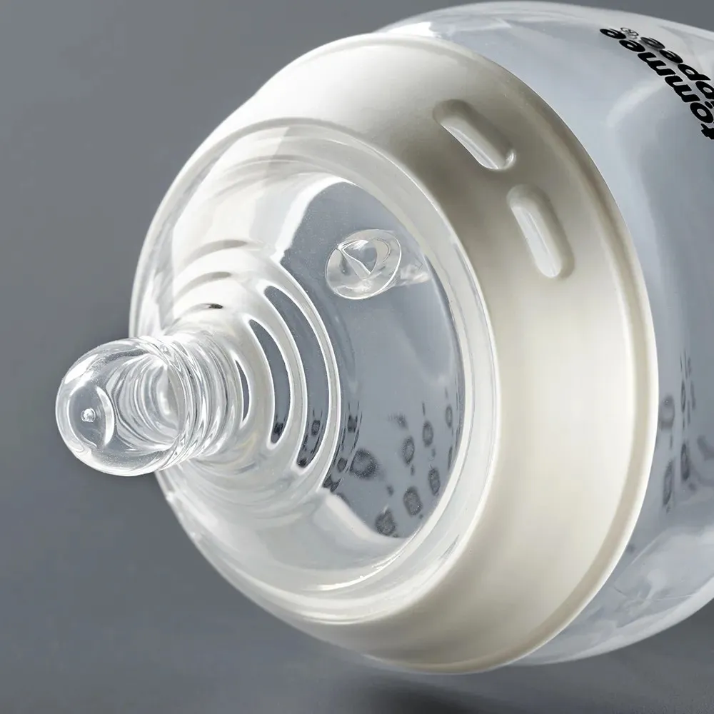 https://www.roshko.bg/media/catalog/product/cache/1/image/9df78eab33525d08d6e5fb8d27136e95/t/o/Tommee Tippee Биберони за хранене Natural Start.webp