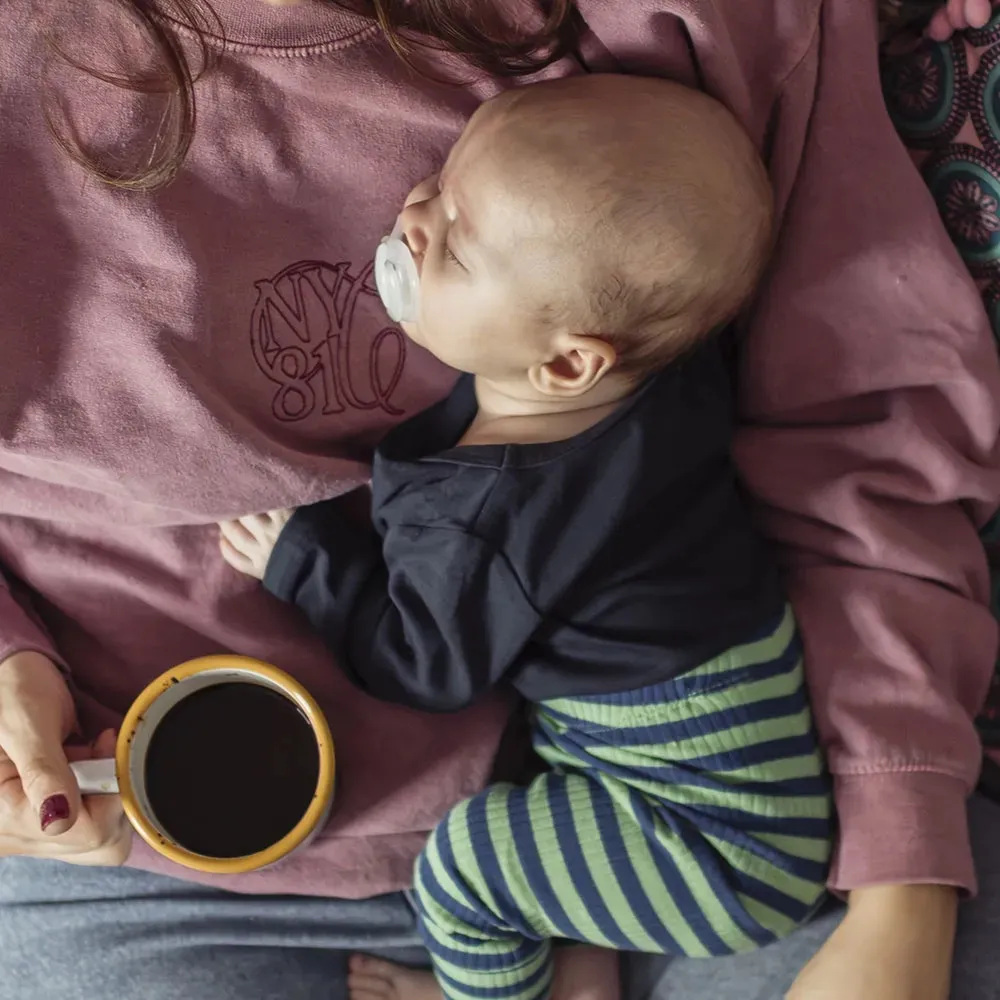 https://www.roshko.bg/media/catalog/product/cache/1/image/9df78eab33525d08d6e5fb8d27136e95/t/o/Tommee Tippee Ортодонтични залъгалки Night Time, 2 броя.webp