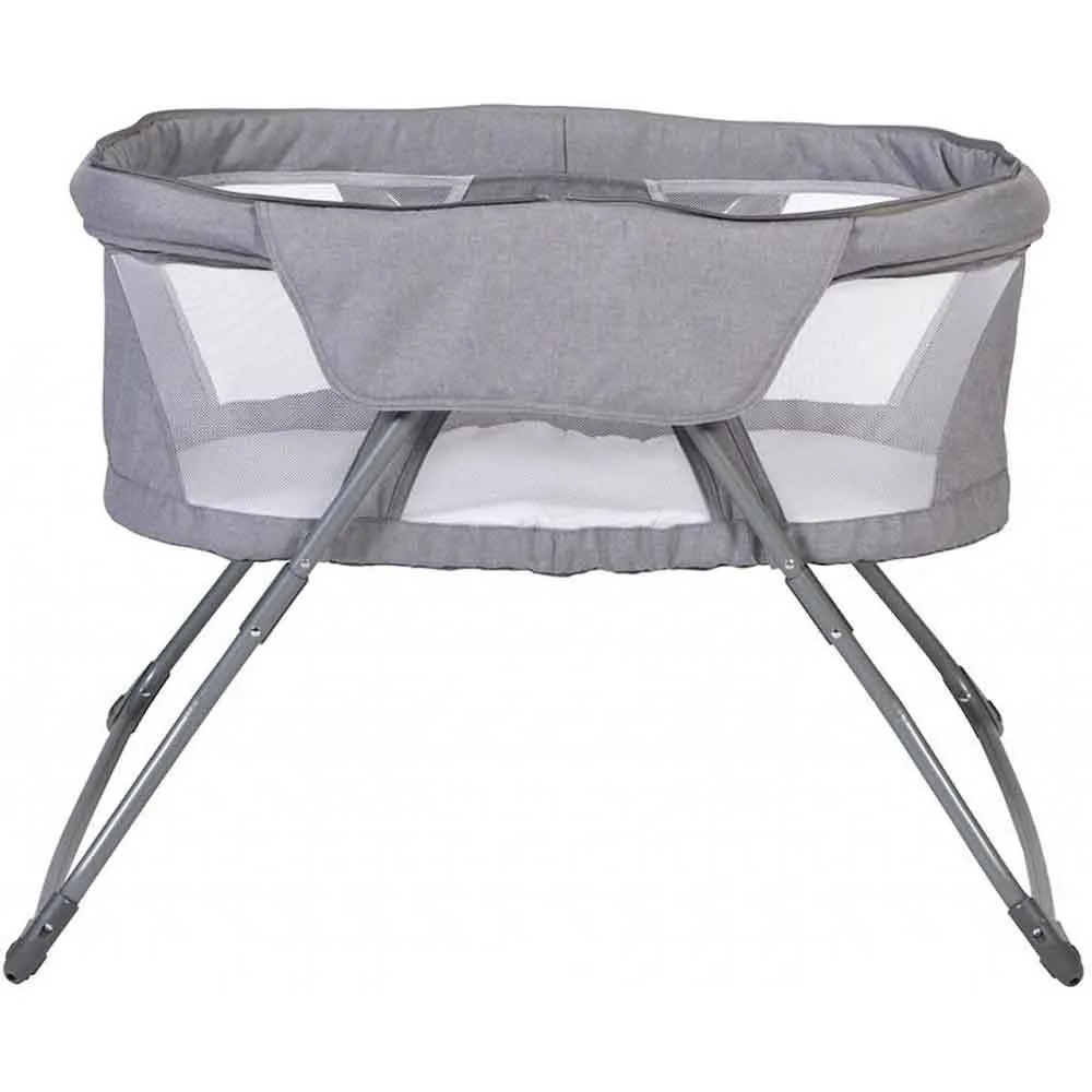 https://www.roshko.bg/media/catalog/product/cache/1/image/9df78eab33525d08d6e5fb8d27136e95/t/o/Topmark Sky II Crib in Travelbag сгъваема бебешка кошара с мрежа против насекоми - Grey.webp
