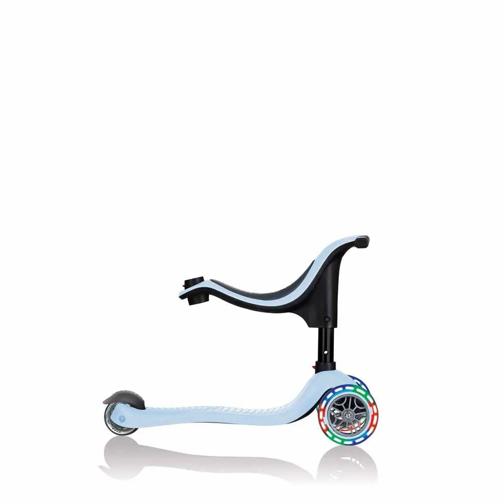 https://www.roshko.bg/media/catalog/product/cache/1/image/9df78eab33525d08d6e5fb8d27136e95/t/r/Globber GO UP Sporty Lights тротинетка със седалка 4 в 1 - Pastel Blue 4.webp