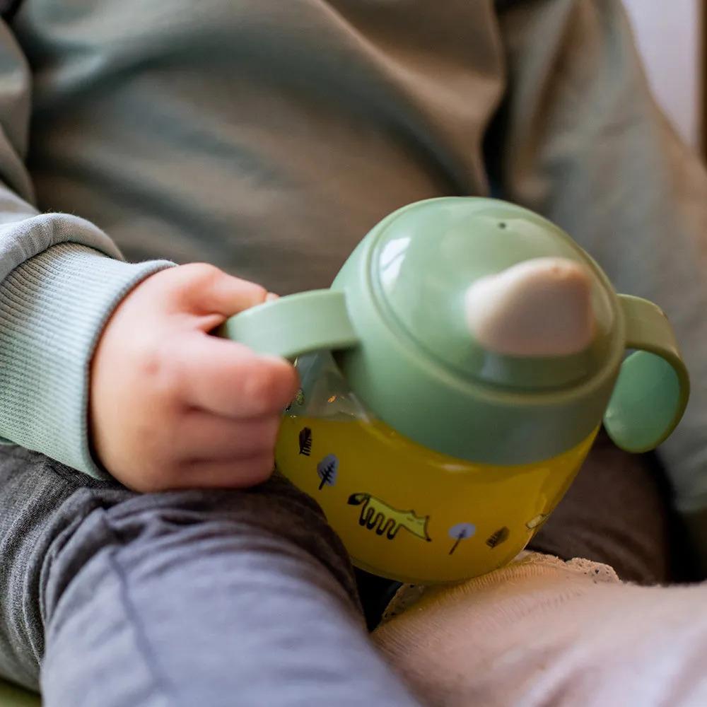 https://www.roshko.bg/media/catalog/product/cache/1/image/9df78eab33525d08d6e5fb8d27136e95/t/t/Tommee Tippee SuperStar Неразливаща се чаша с мек накрайник с дръжки 190 мл.webp