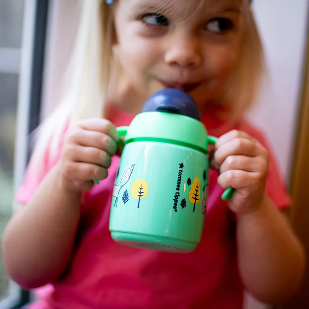 https://www.roshko.bg/media/catalog/product/cache/1/image/9df78eab33525d08d6e5fb8d27136e95/t/t/Tommee Tippee SuperStar Неразливаща се чаша със сламка с дръжки 300 мл.webp