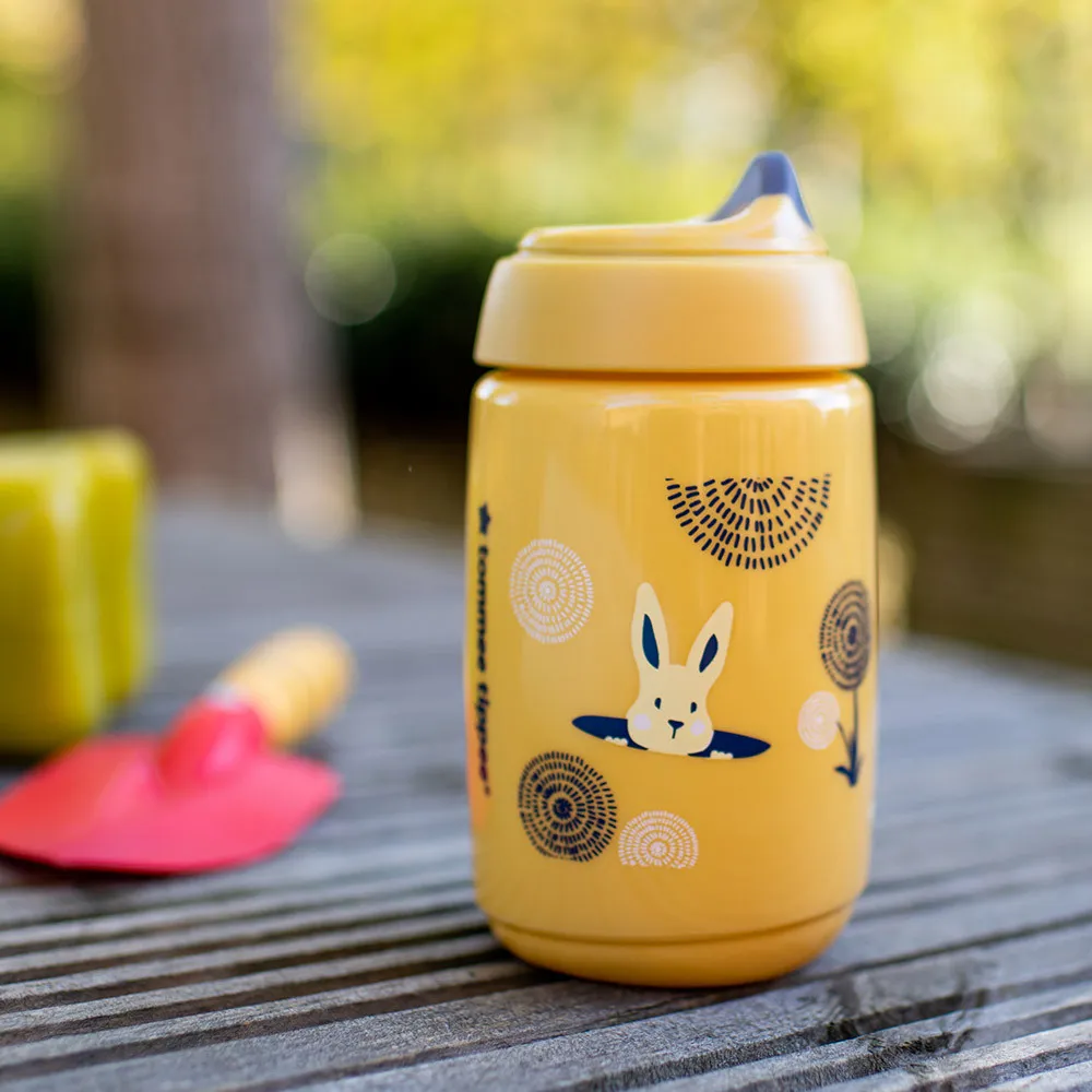 https://www.roshko.bg/media/catalog/product/cache/1/image/9df78eab33525d08d6e5fb8d27136e95/t/t/Tommee Tippee SuperStar Неразливаща се чаша с твърд накрайник 390 мл.webp