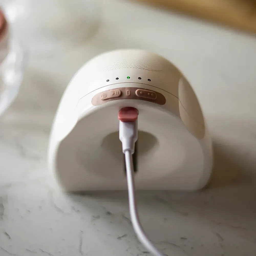 https://www.roshko.bg/media/catalog/product/cache/1/image/9df78eab33525d08d6e5fb8d27136e95/t/t/Tommee Tippee Безжична електрическа помпа за изцеждане на кърма.webp