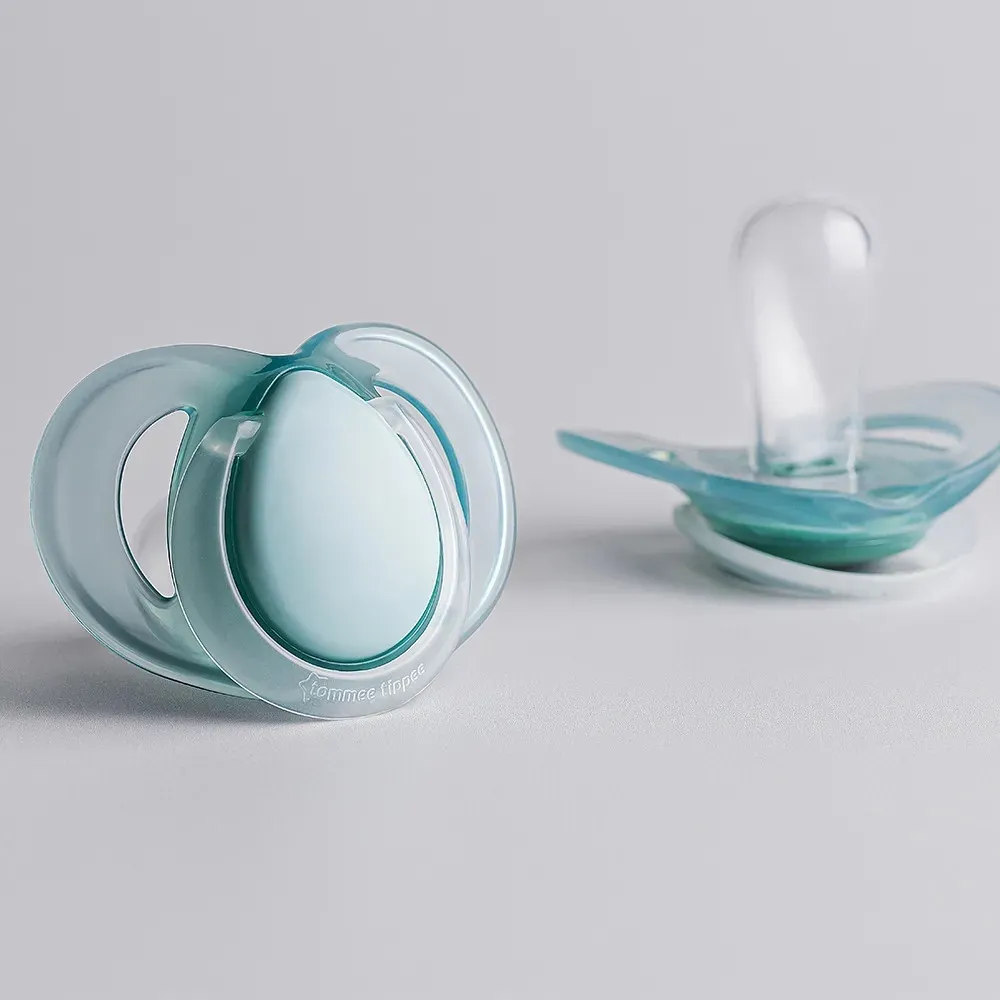 https://www.roshko.bg/media/catalog/product/cache/1/image/9df78eab33525d08d6e5fb8d27136e95/t/t/Tommee Tippee Ортодонтични залъгалки Night Time, 2 броя.webp