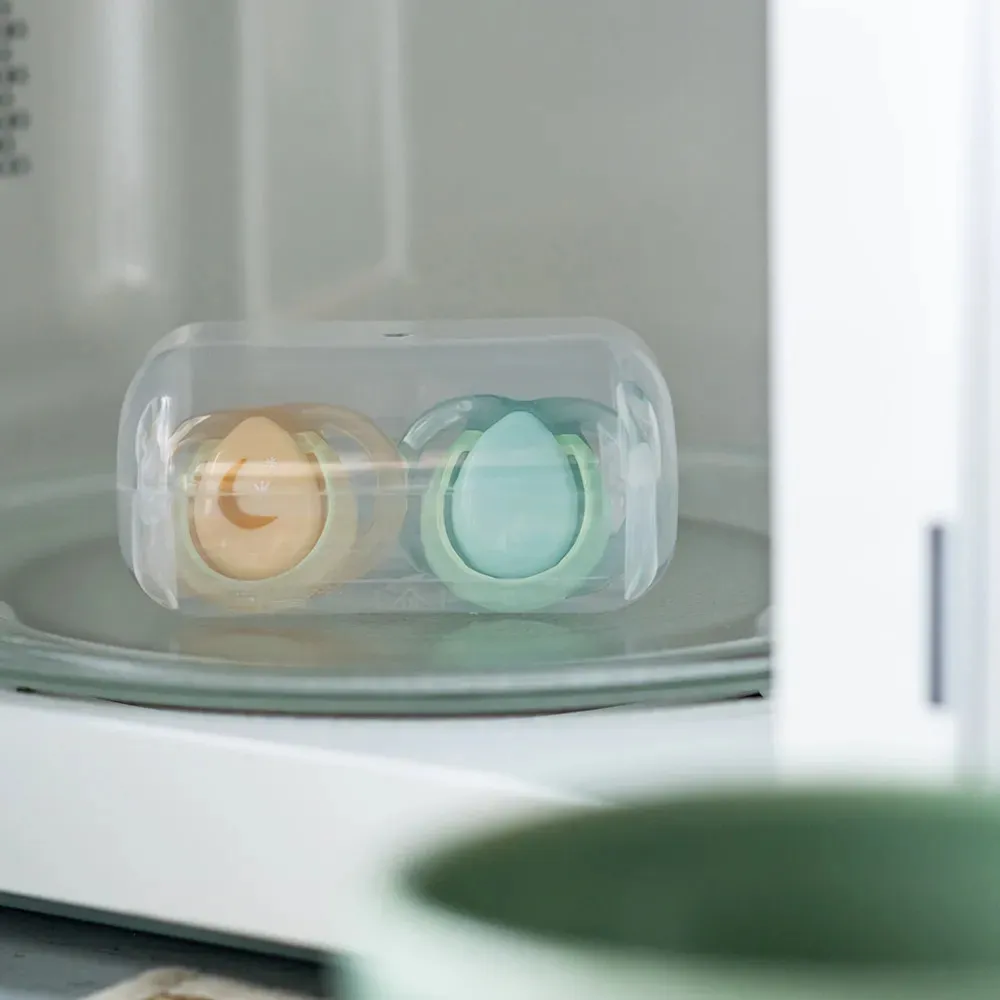 https://www.roshko.bg/media/catalog/product/cache/1/image/9df78eab33525d08d6e5fb8d27136e95/t/t/Tommee Tippee Ортодонтични залъгалки Night Time, 2 броя.webp